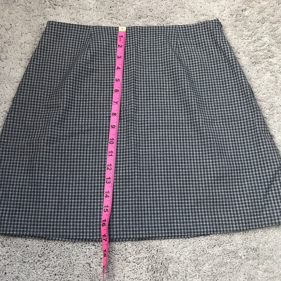 2/$15 or 3/$20 American Eagle grey and navy skirt - Picture 2 of 6